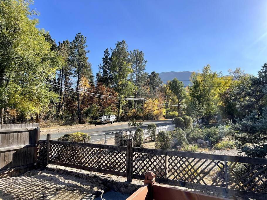 科罗拉多斯普林斯Canyon Retreat! 3Min To Broadmoor. Hot Tub!别墅 外观 照片